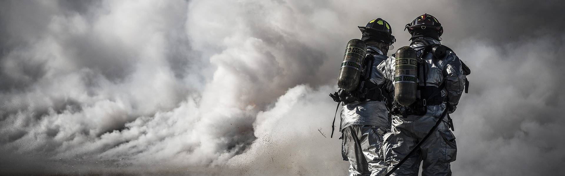 Feuerwehr firefighters 696167 1920