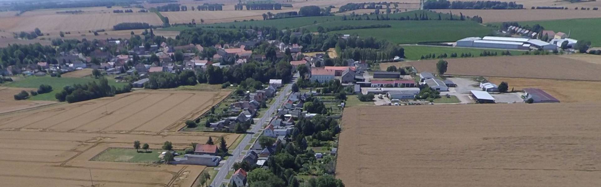 Bahnhofstraße in Dreileben